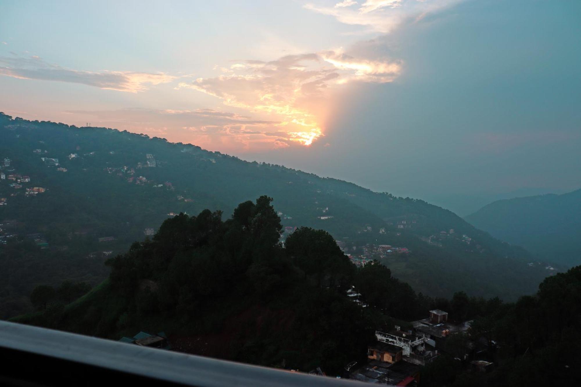 Rosetum Kasauli Ξενοδοχείο Εξωτερικό φωτογραφία